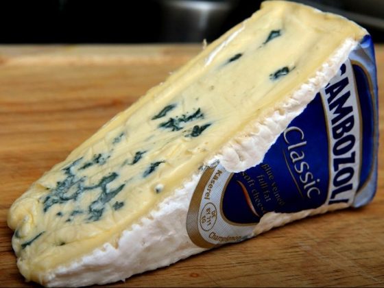 Топ-10 самых вкуснейших сыров в мире, которые нужно попробовать